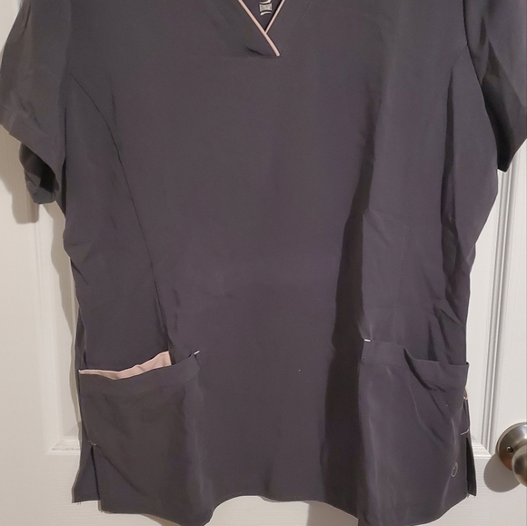 Scrub Top - Picture 1 of 2
